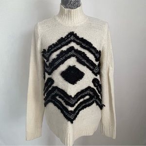 Ladies Loft beautiful patterned sweater-medium